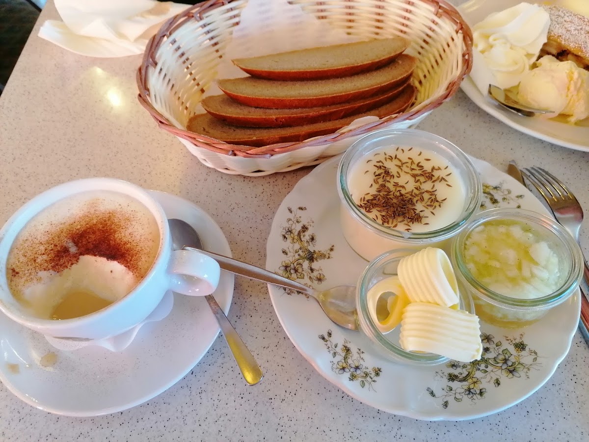 Odenwald Cafe Hofmann-6